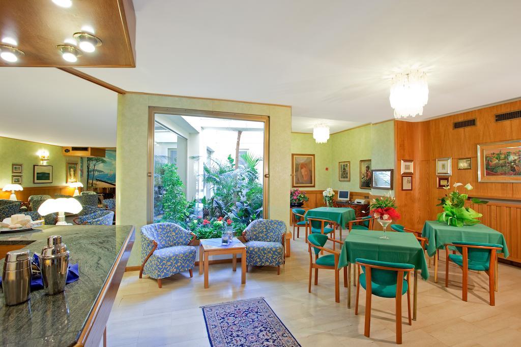 Aparthotel Cav Approdo Castiglione della Pescaia Esterno foto